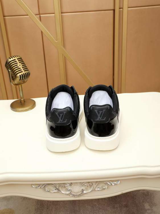 Picture of Louis Vuitton Shoes _SKULVsz38-44mnf053517137